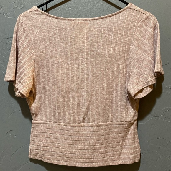 Top - Picture 2 of 4